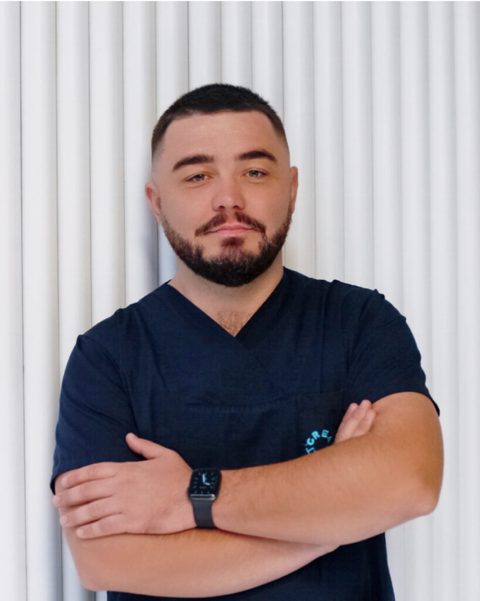 Orizon Elmazaj, Odontotecnico