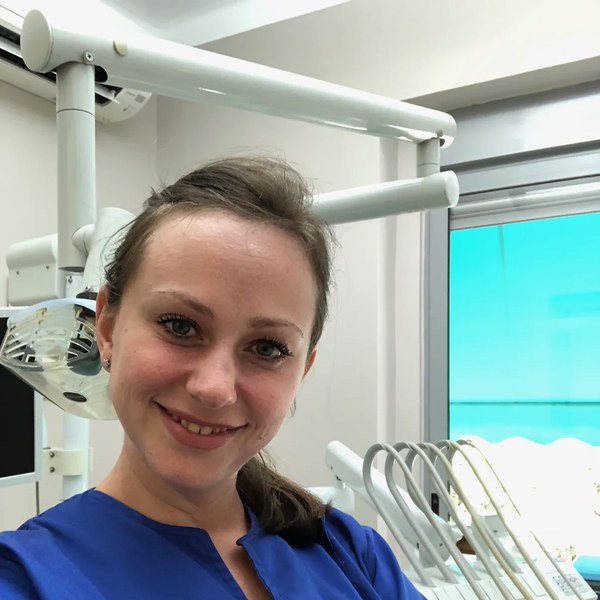 Dr. Odeta Shehu - Ortodonzia, estetica dentale e odontoiatria conservativa