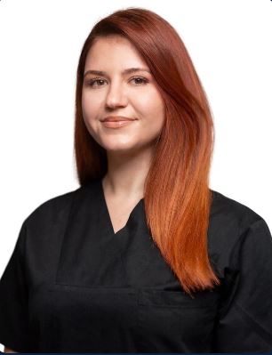 Dr. Najada Muço — chirurgia maxillo-facciale e chirurgia orale, DentX Clinic, Tirana