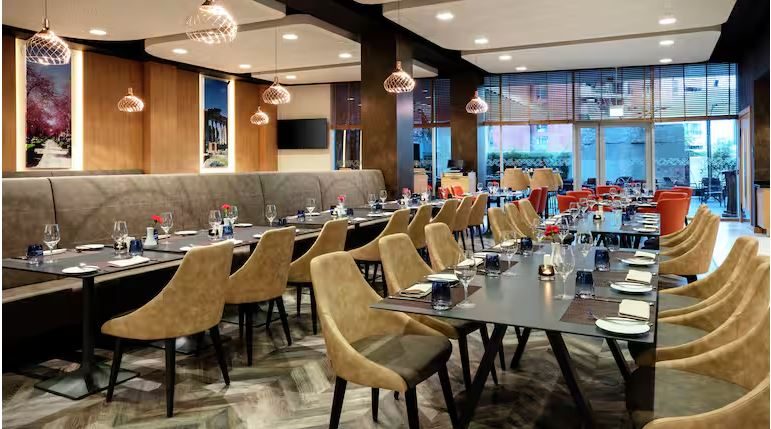 Il ristorante dell’Hilton Garden Inn Tirana