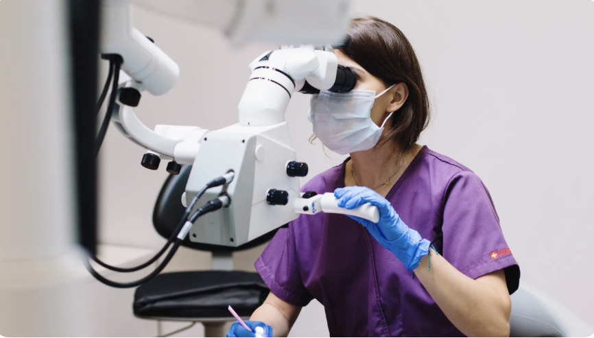 San Marco Dental Clinic - Microscopio