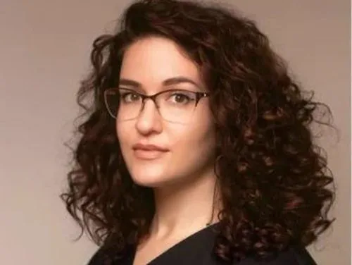 Dr. Alisa Gjipali