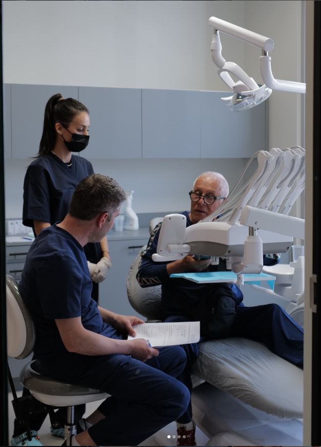 Sala operatoria della clinica dentale Primo a Tiranë