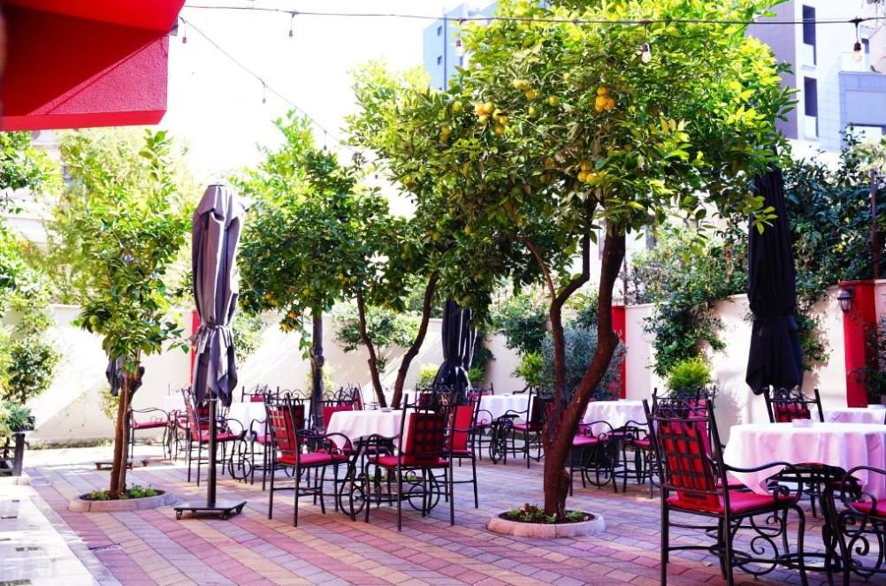 Il locale della Vila 15 di giorno